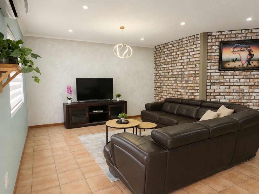 3 Bedroom Property for Sale in Oos Einde North West